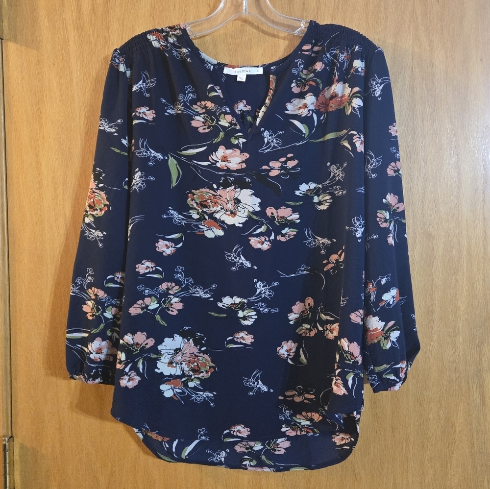 Fun2fun Blue Floral‎ Blouse